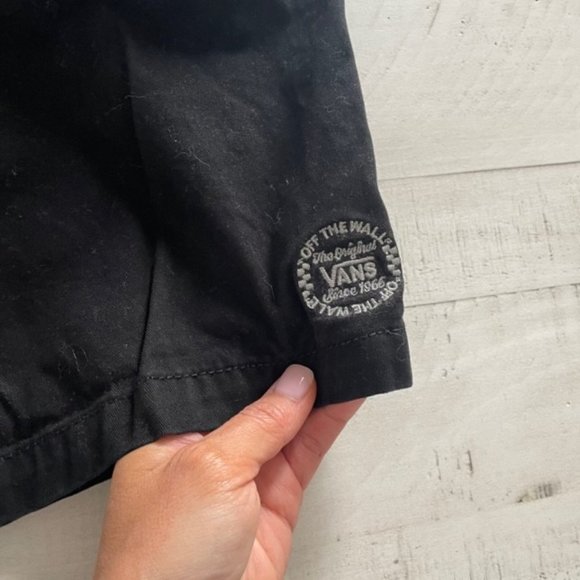 Vans Mens black shorts - Picture 2 of 4